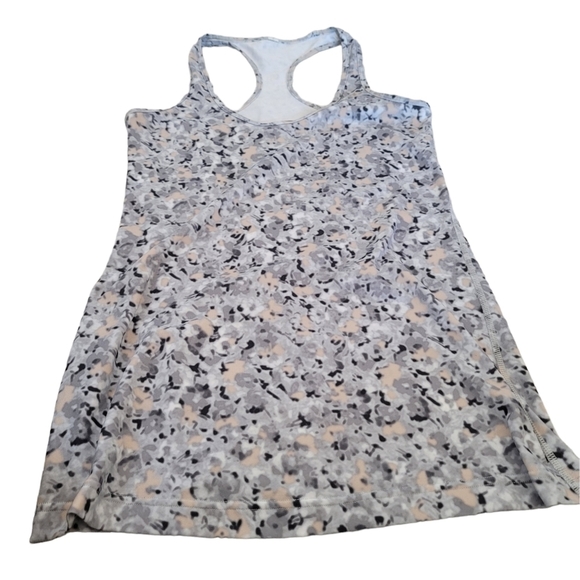 𝅺LULULEMON women gray  tank top Size L - Picture 2 of 6